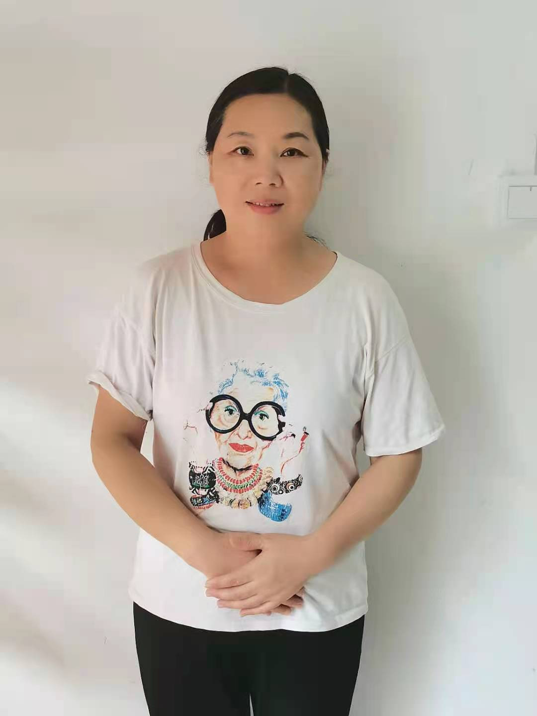 阿姨资料照片