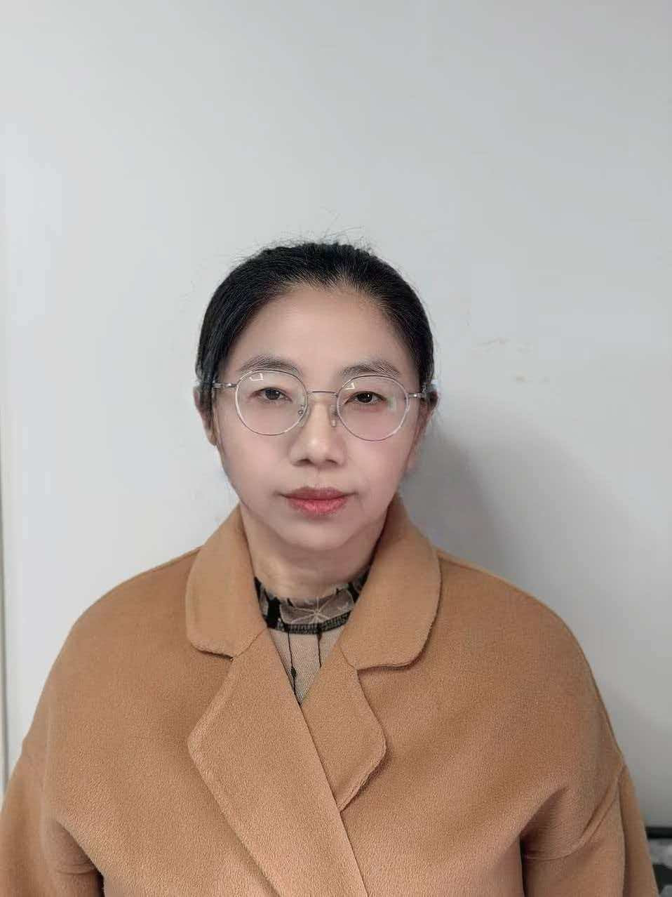 阿姨资料照片