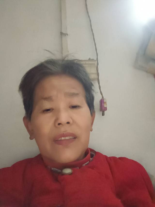 阿姨资料照片