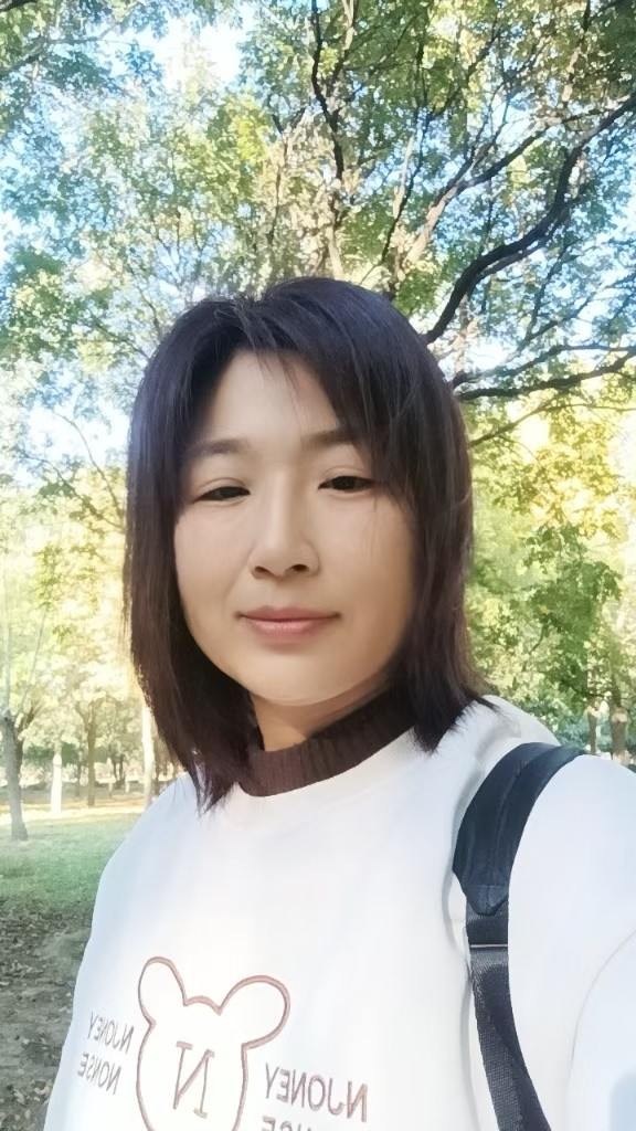 阿姨资料照片