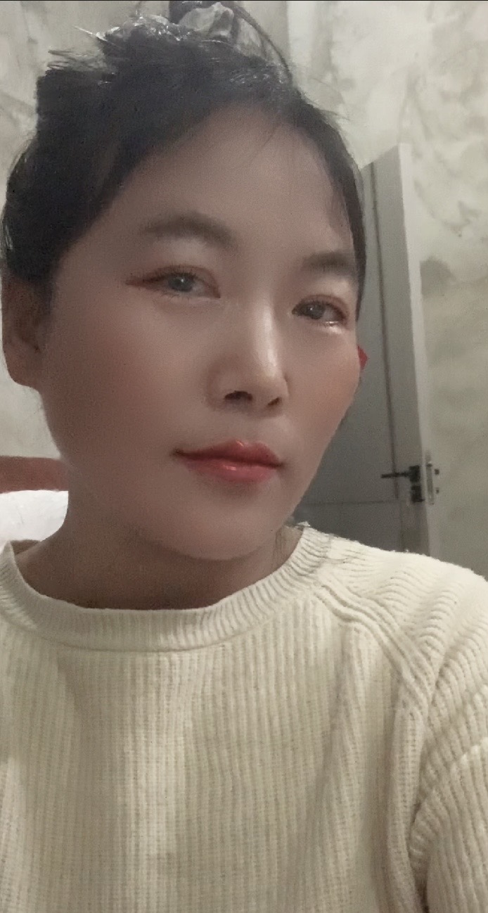 阿姨资料照片