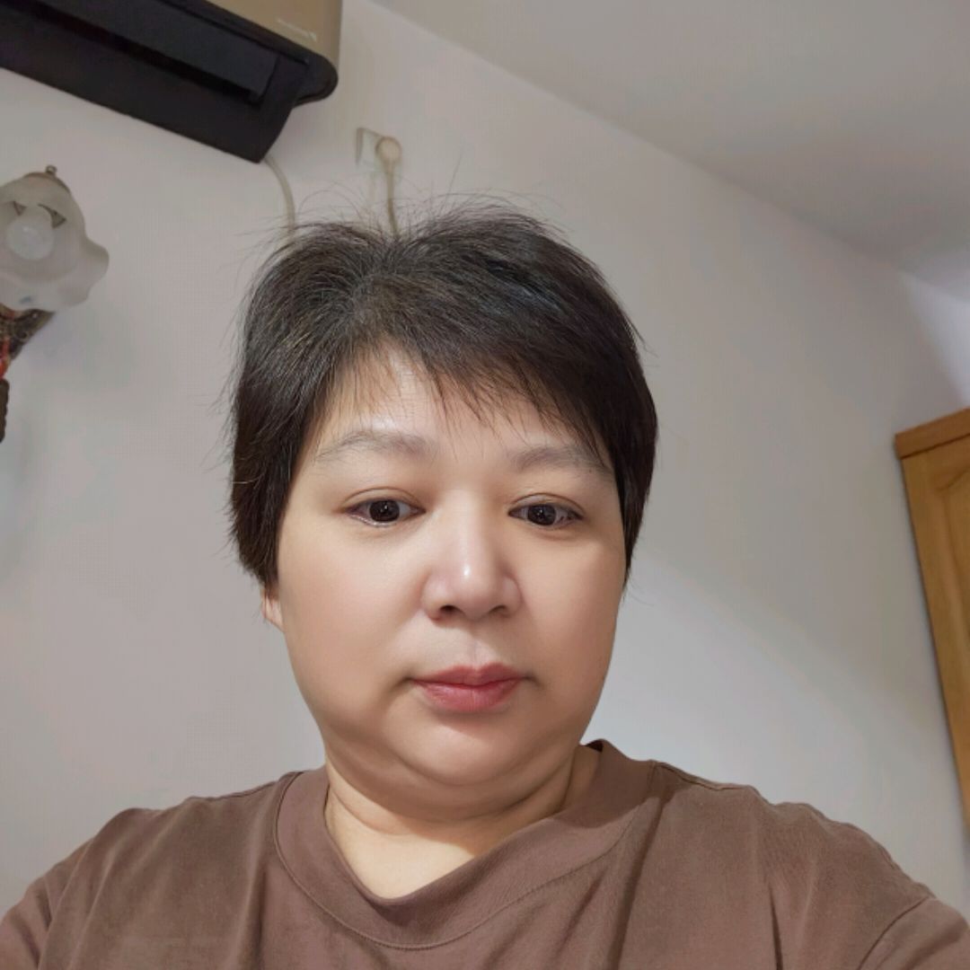 阿姨资料照片