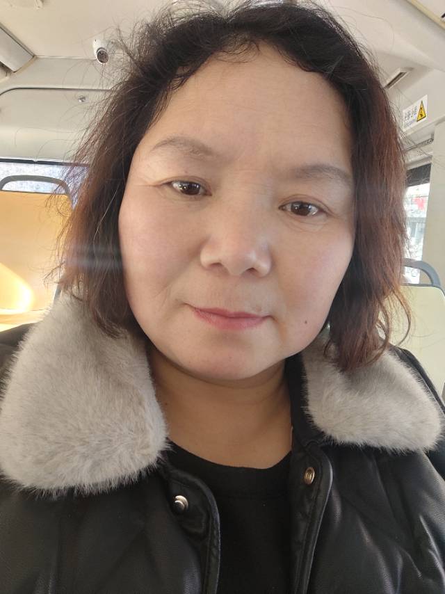 阿姨资料照片