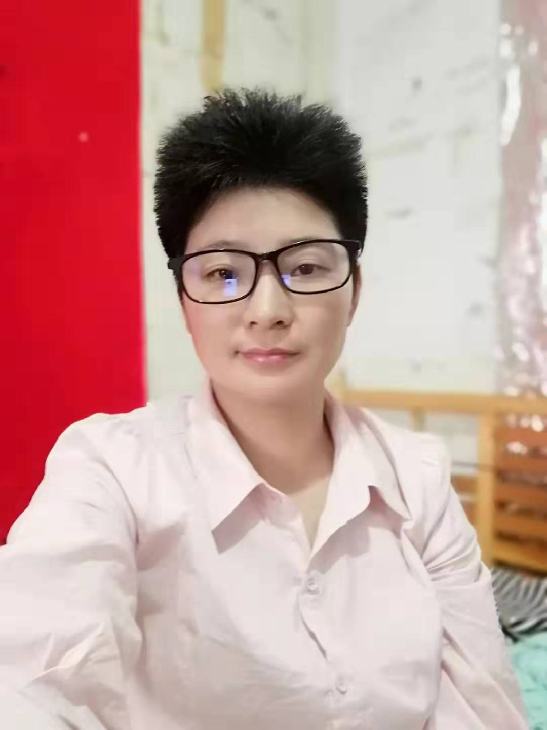 阿姨资料照片