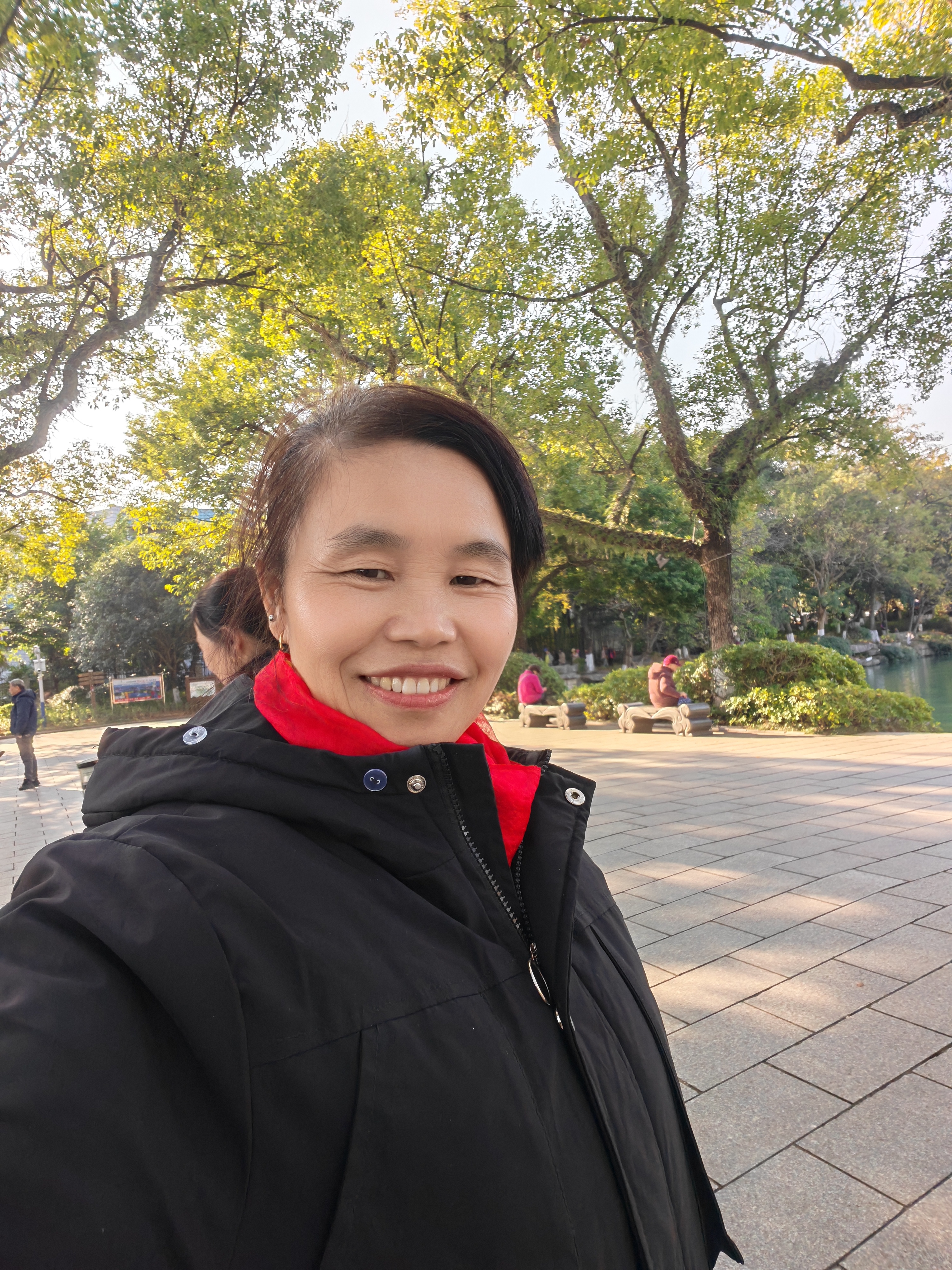 阿姨资料照片