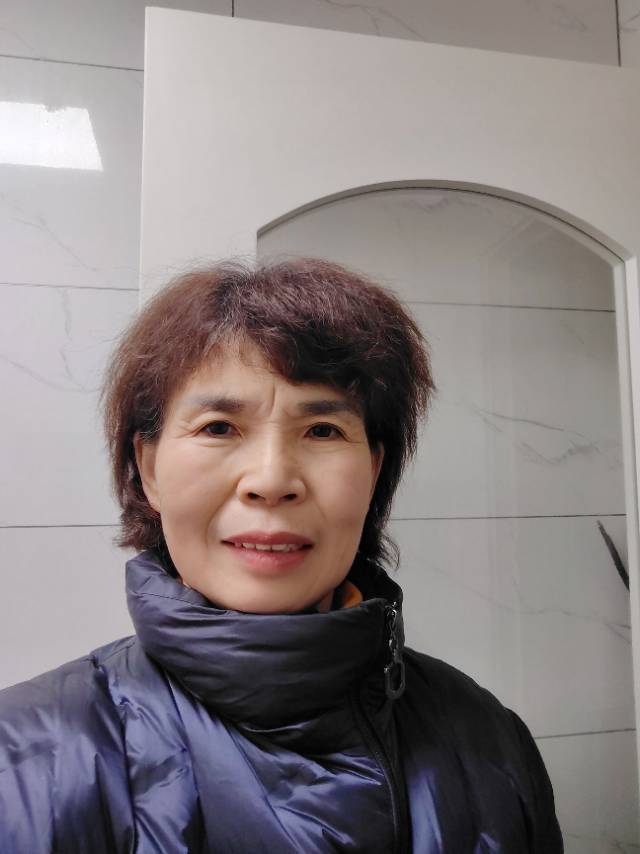 阿姨资料照片