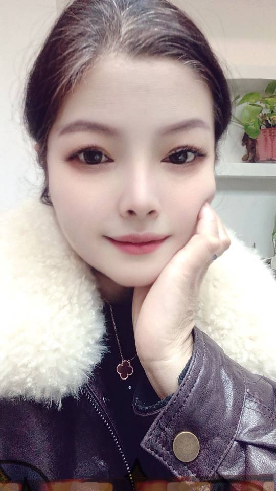 阿姨资料照片