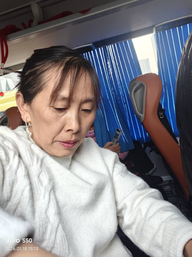 阿姨资料照片