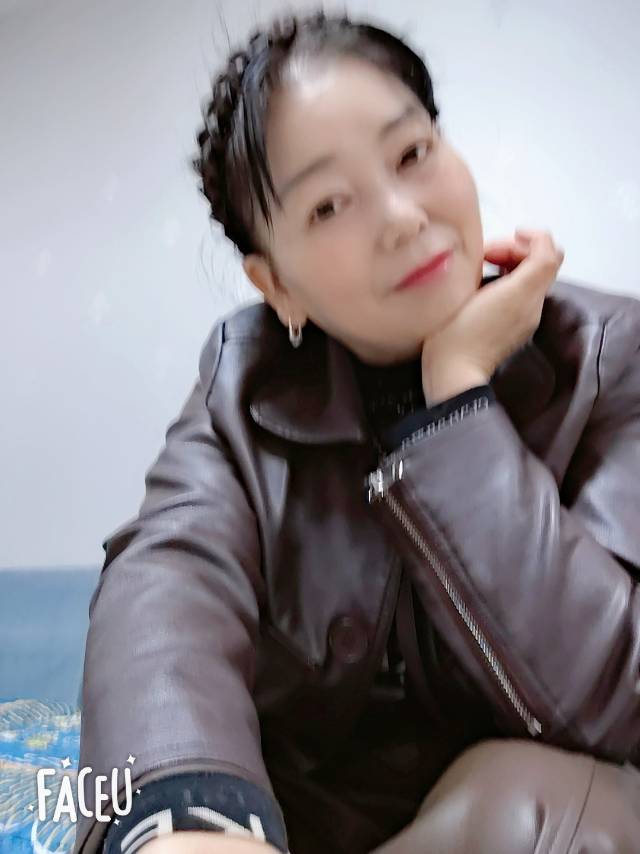 阿姨资料照片