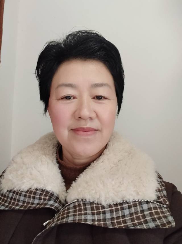 阿姨资料照片