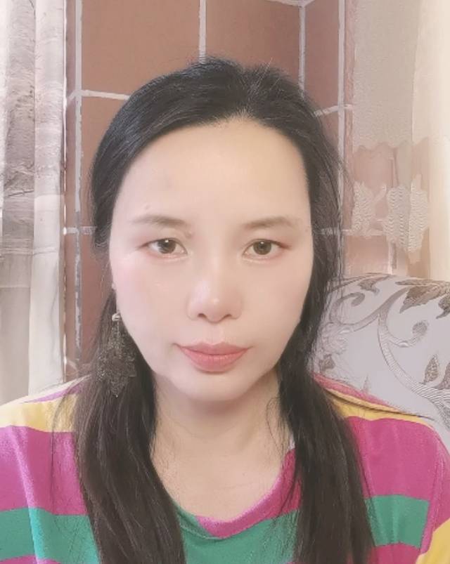 阿姨资料照片