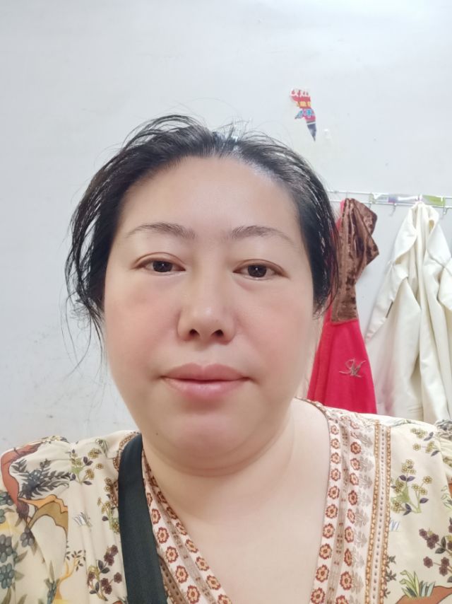 阿姨资料照片