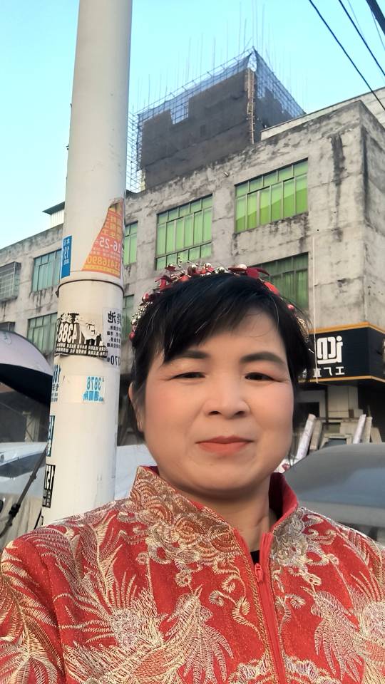 阿姨资料照片