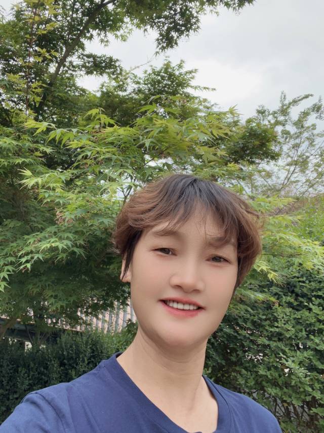 阿姨资料照片