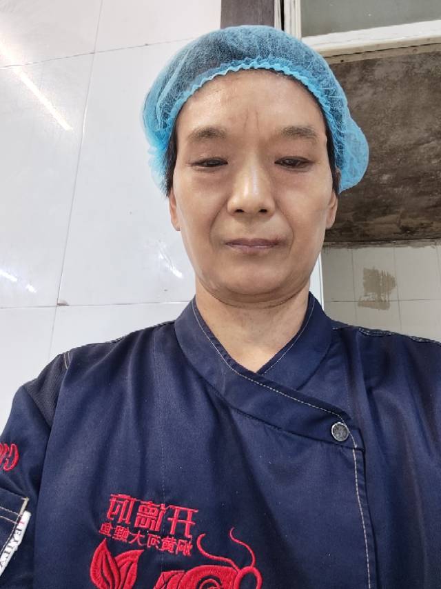 阿姨资料照片
