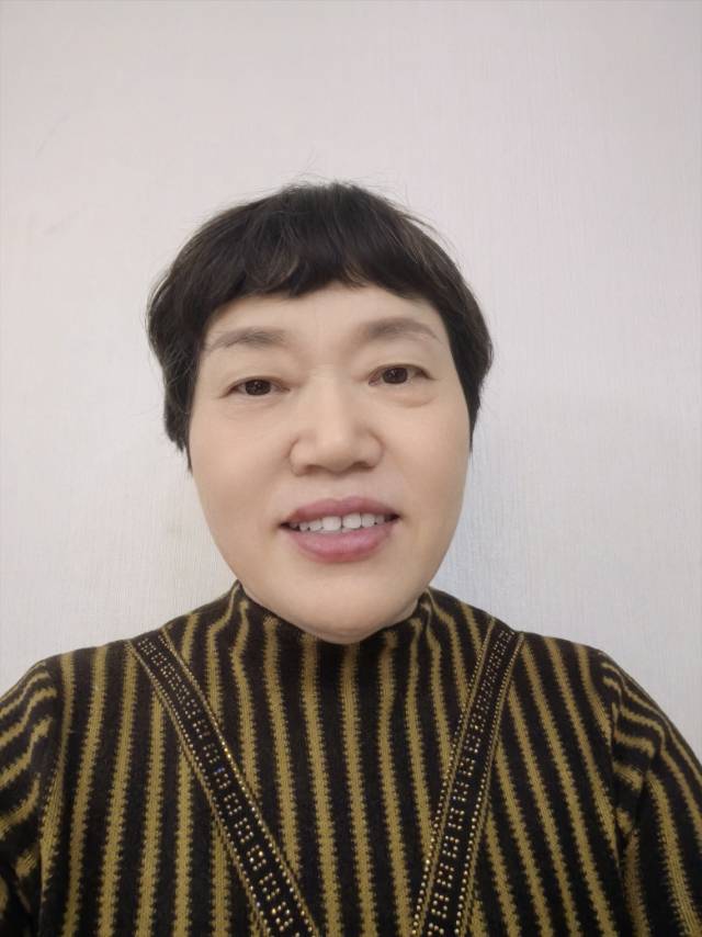 阿姨资料照片