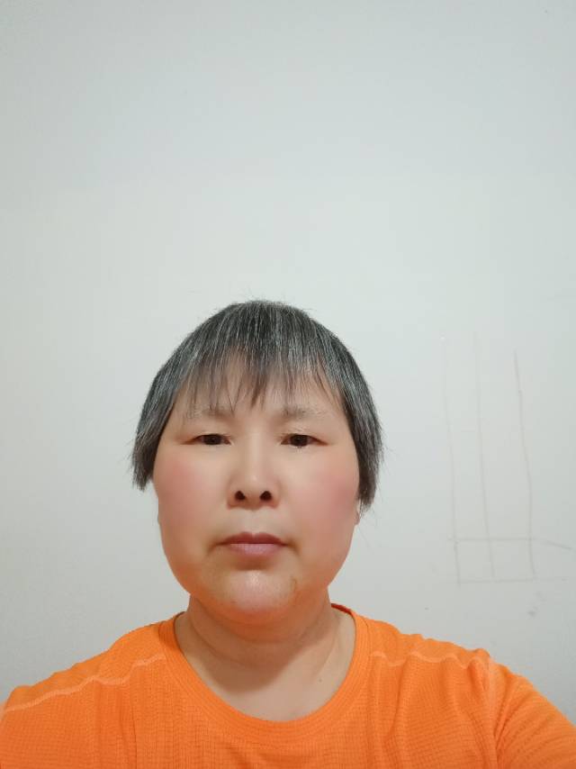 阿姨资料照片