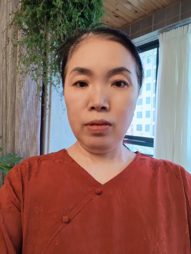 阿姨资料照片