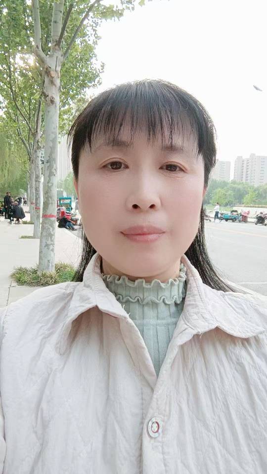 阿姨资料照片