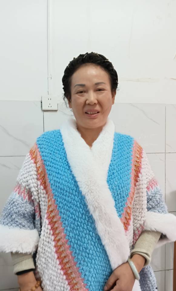 阿姨资料照片