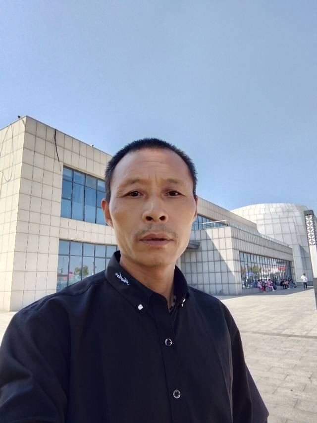 阿姨资料照片