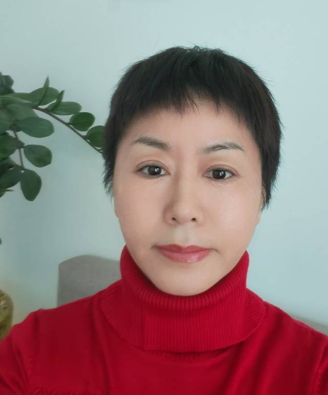 阿姨资料照片
