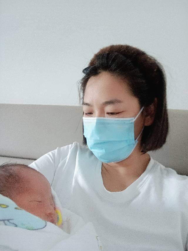 阿姨资料照片