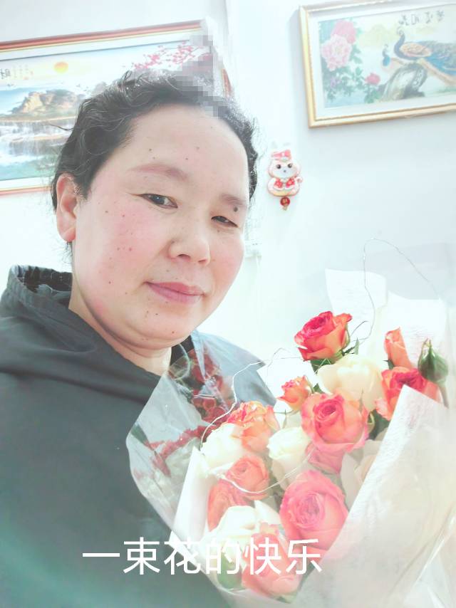 阿姨资料照片