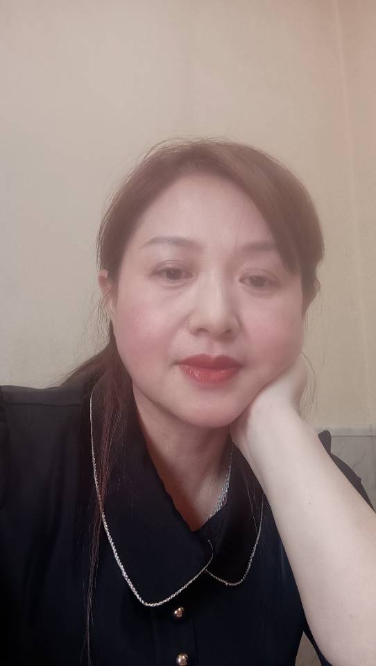 阿姨资料照片
