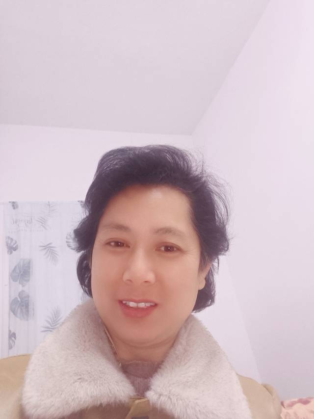 阿姨资料照片