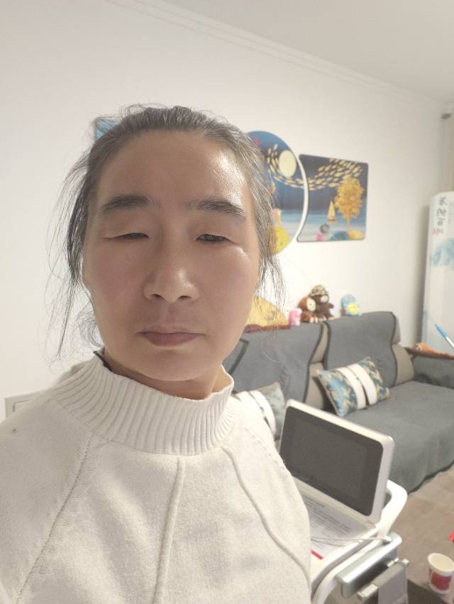 阿姨资料照片