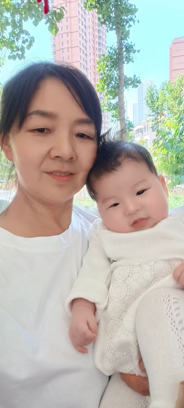 阿姨资料照片