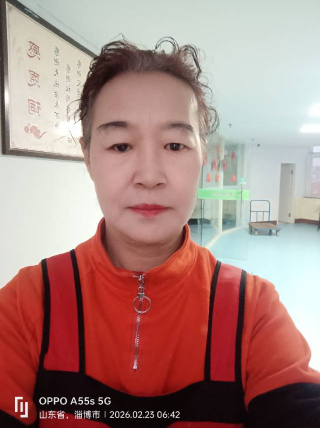 阿姨资料照片