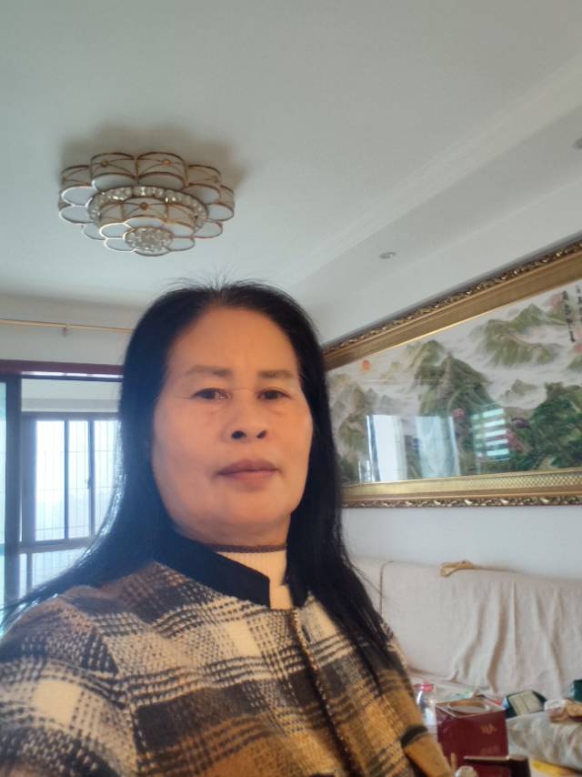 阿姨资料照片