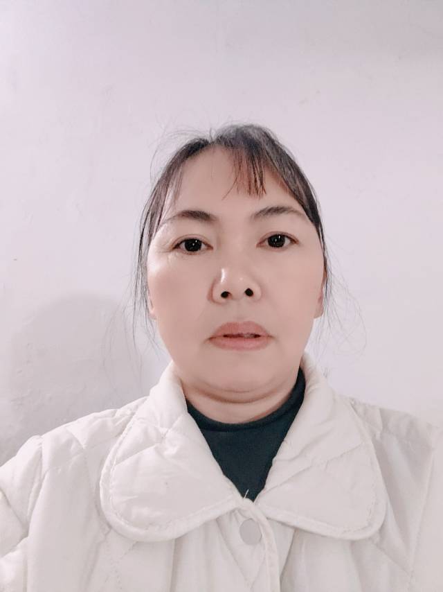 阿姨资料照片