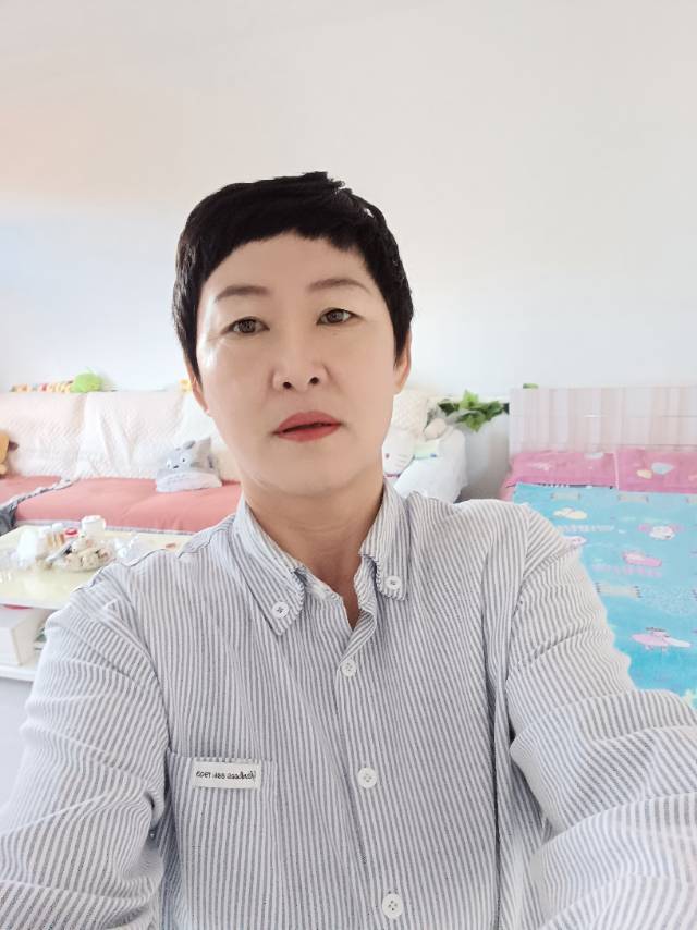 阿姨资料照片