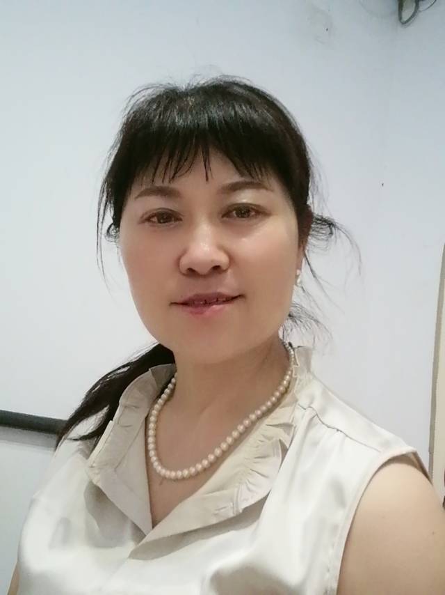 阿姨资料照片