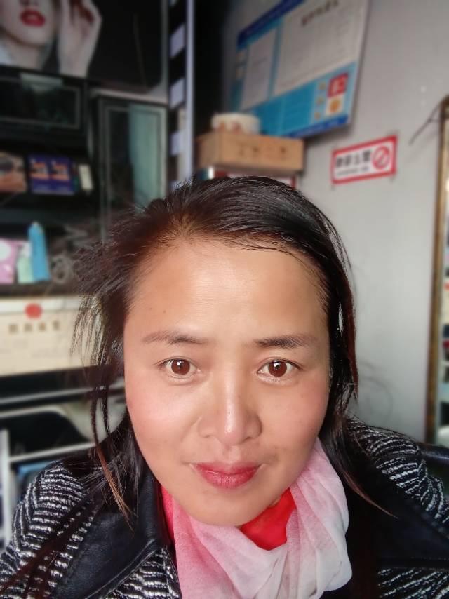 阿姨资料照片