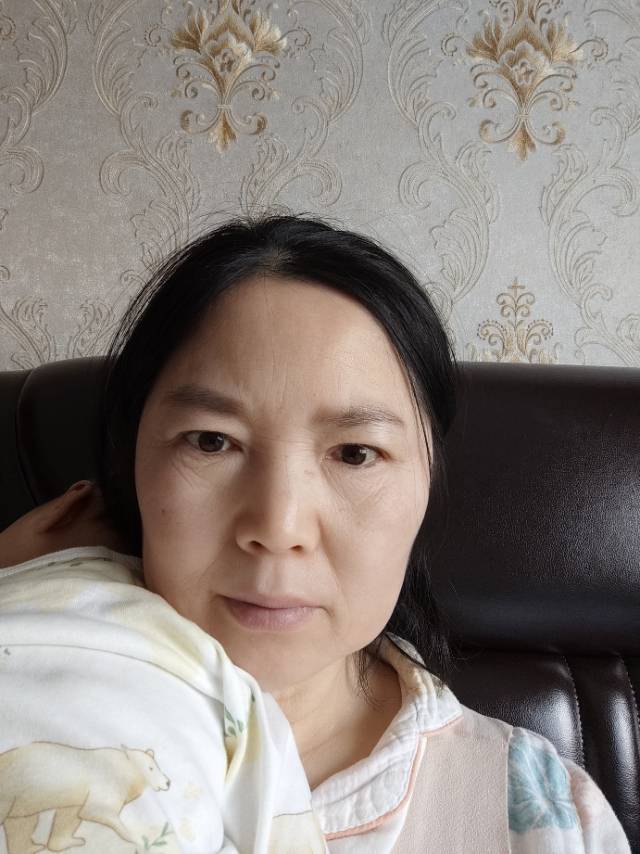 阿姨资料照片