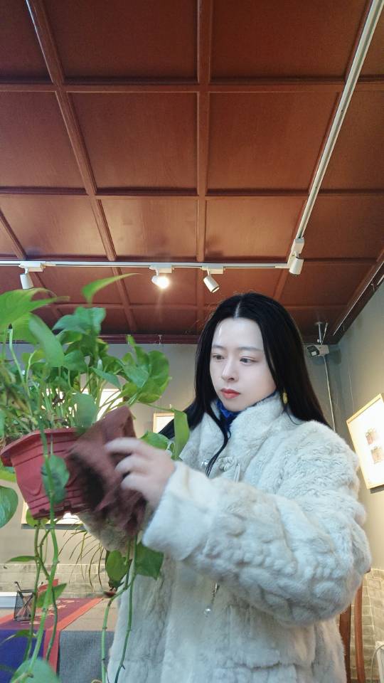 阿姨资料照片