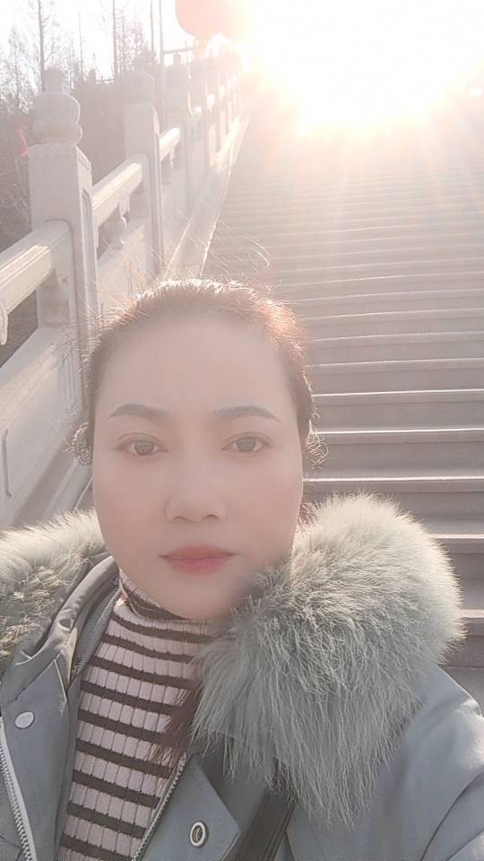 阿姨资料照片