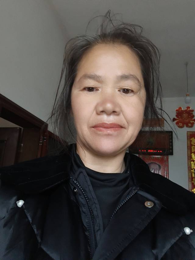 阿姨资料照片
