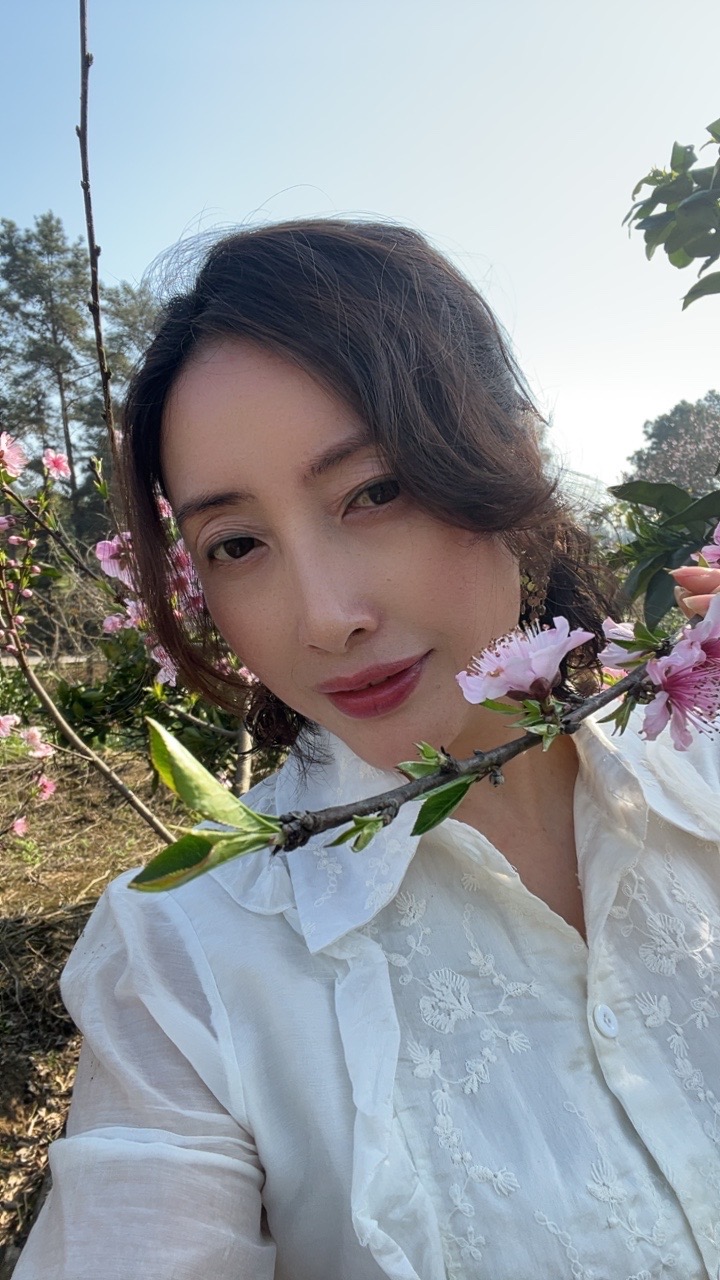 阿姨资料照片