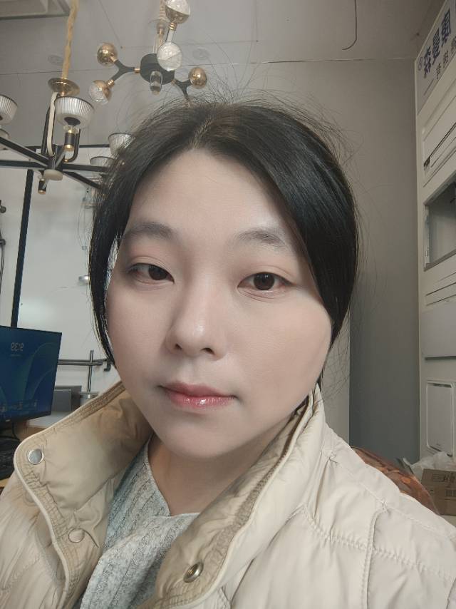 阿姨资料照片