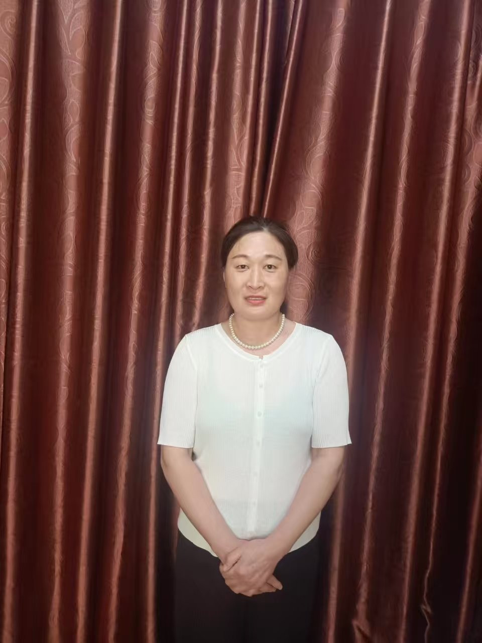 阿姨资料照片