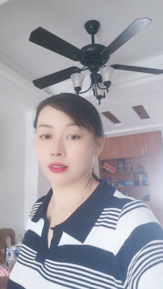 阿姨资料照片