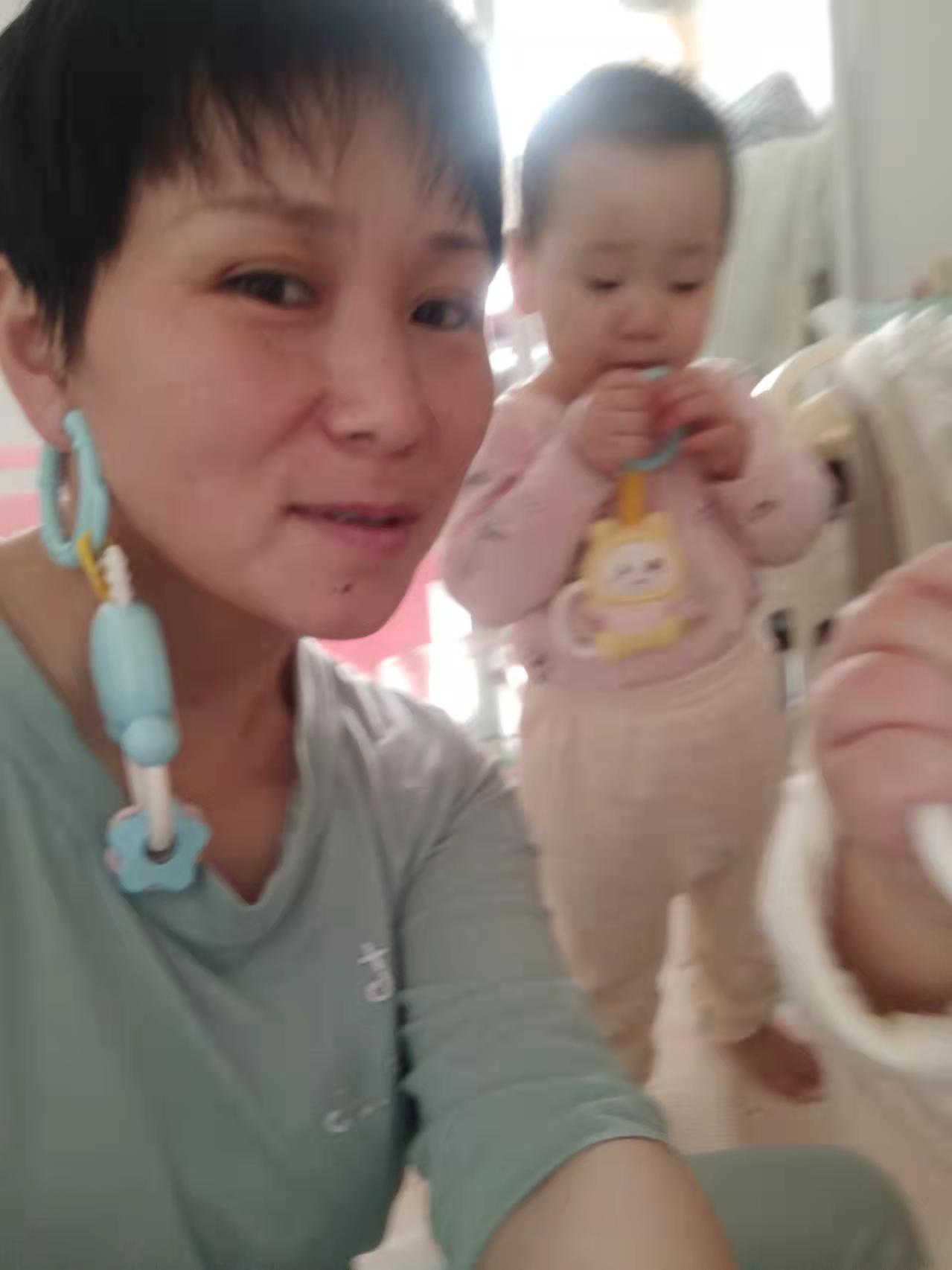 阿姨资料照片