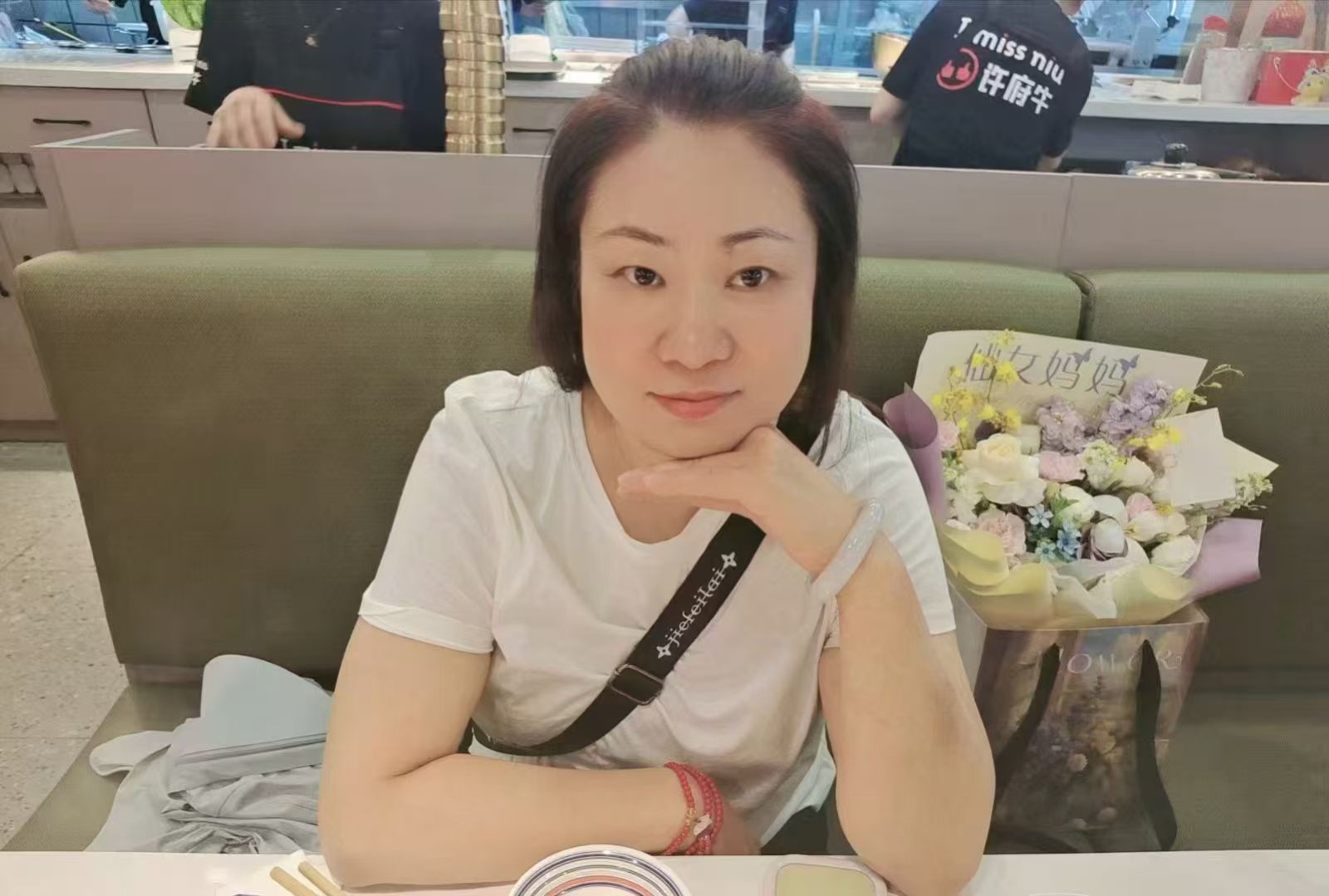 阿姨资料照片