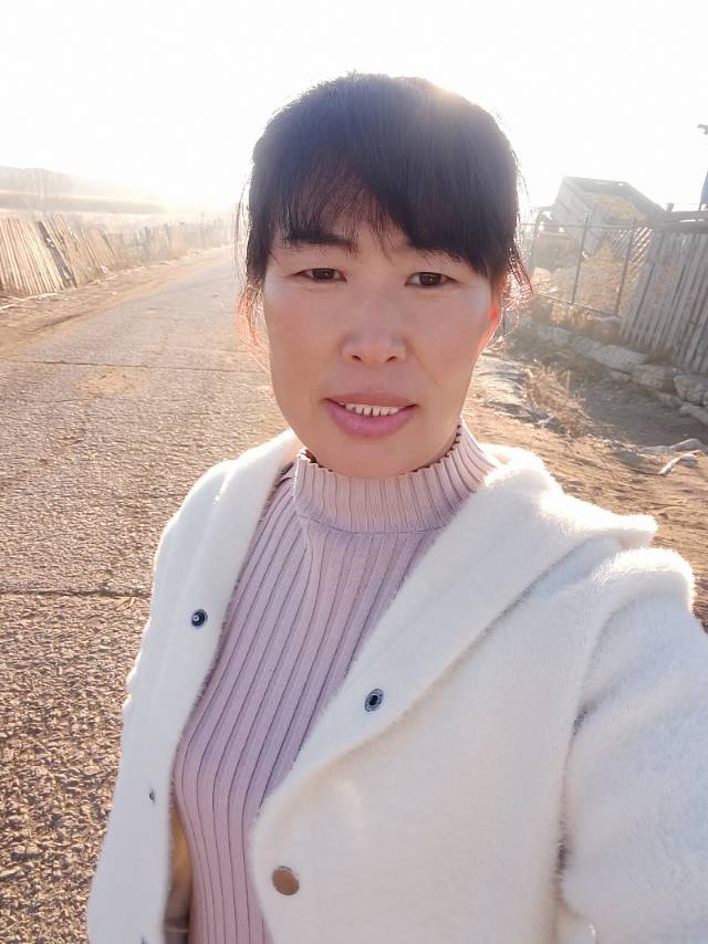 阿姨资料照片