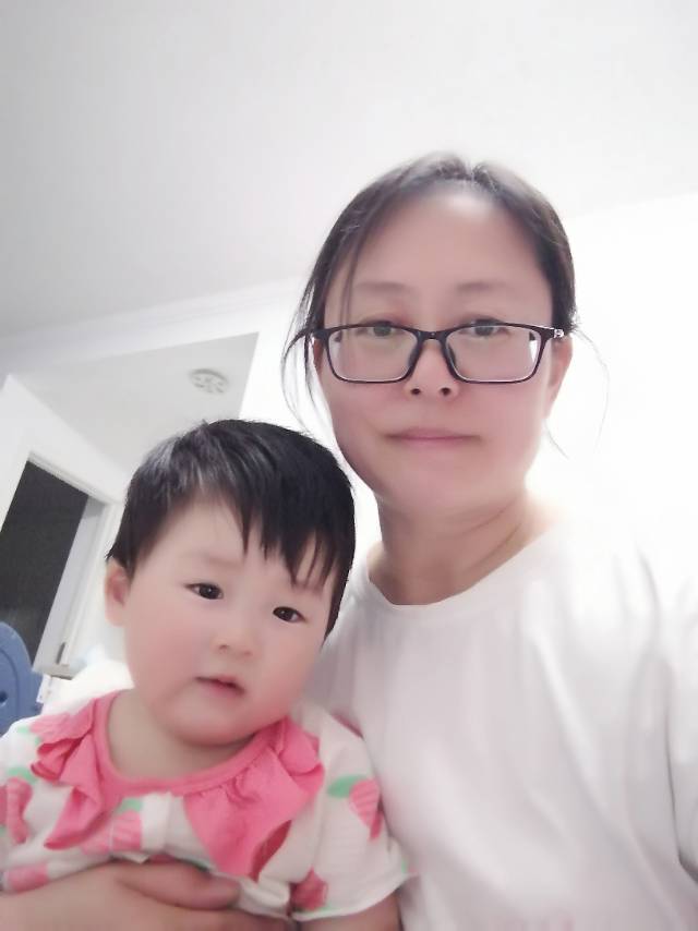 阿姨资料照片